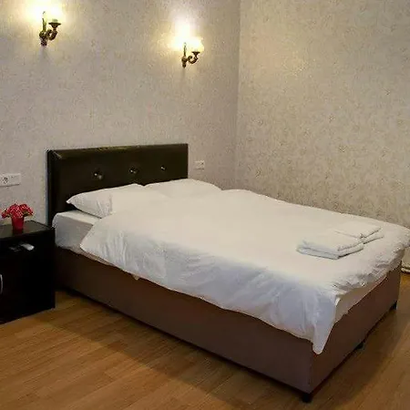 Halikarnas Ada Butik Otel * אדאלר