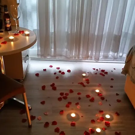 Halikarnas Ada Butik Otel בית הארחה