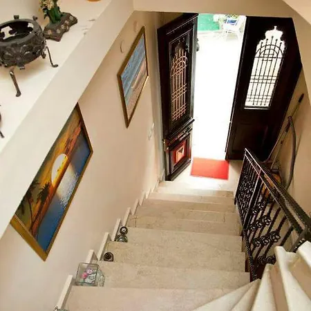 Halikarnas Ada Butik Otel בית הארחה *