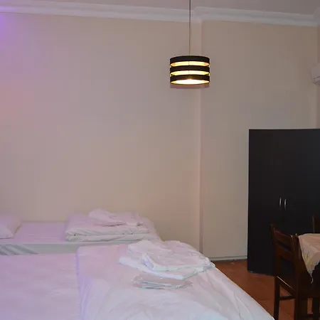 Halikarnas Ada Butik Otel * אדאלר
