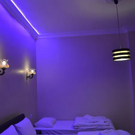Halikarnas Ada Butik Otel * אדאלר