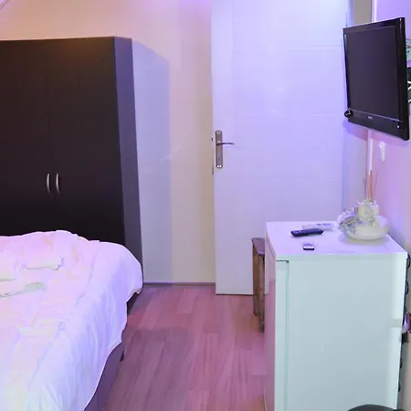 Halikarnas Ada Butik Otel בית הארחה אדאלר